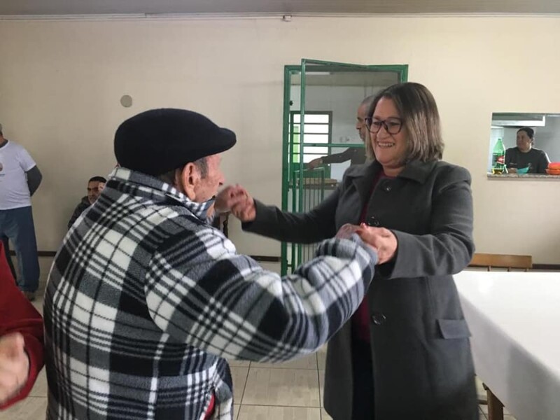 gabinete-da-primeira-dama-celebra-dia-das-maes-com-idosos-do-lar-da-velhice-mario-motta