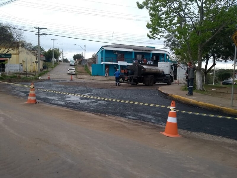 secretaria-de-obras-realiza-recapeamento-no-wilson