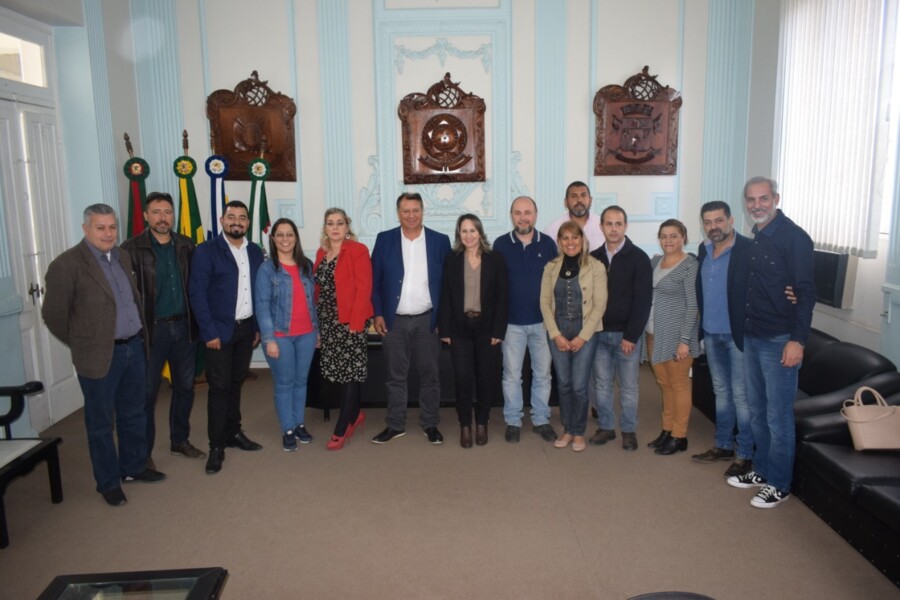 assinada-a-ordem-de-inicio-da-obra-da-quadra-da-escola-nossa-senhora-do-livramento