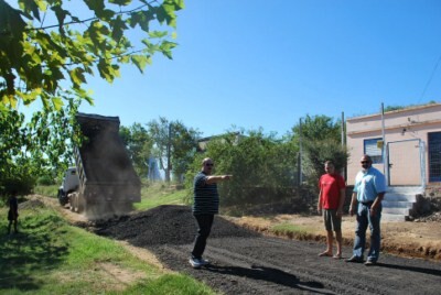 governo-municipal-coloca-frisagem-asfaltica-no-bairro-planalto