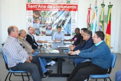 prefeito-abre-discussao-de-reajuste-salarial-para-servidores-municipais