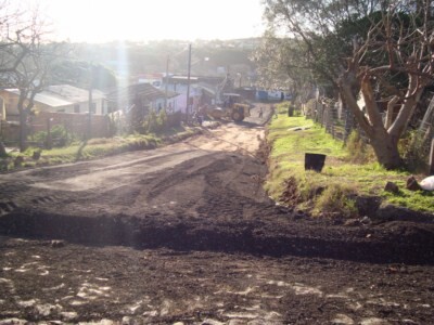 secretaria-de-obras-realiza-asfaltamento-na-vila-argiles-em-parceria-com-a-iccila