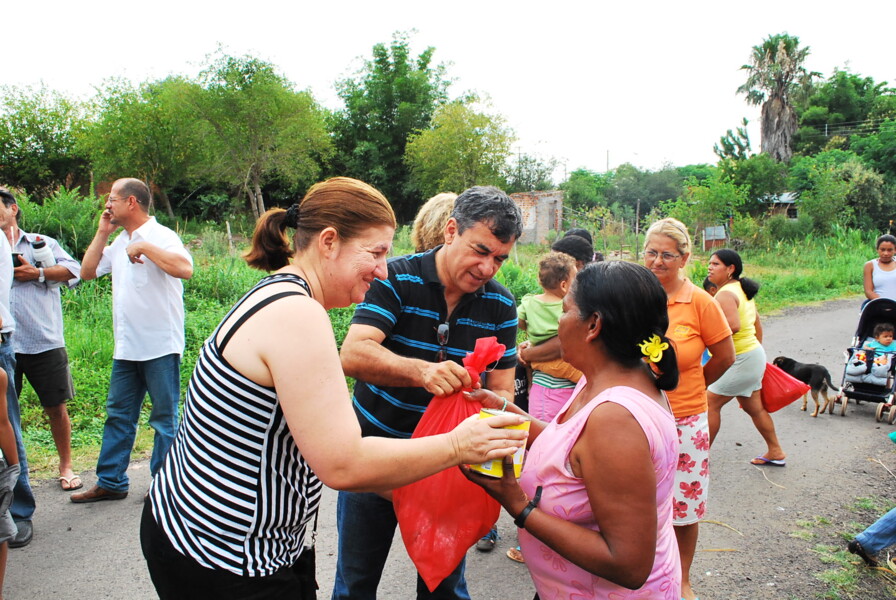 prefeitura-e-banco-de-alimentos-continuam-a-entrega-das-cestas-basicas