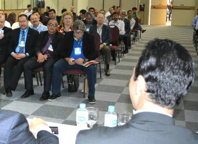 prefeito-participa-de-seminario-sobre-a-regulamentacao-das-leis-dos-free-shops-em-cidades-gemeas-de-fronteiras