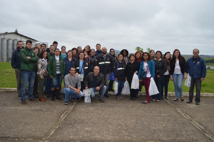 secretaria-de-turismo-promoveu-a-3-edicao-do-passeio-do-dia-do-servidor