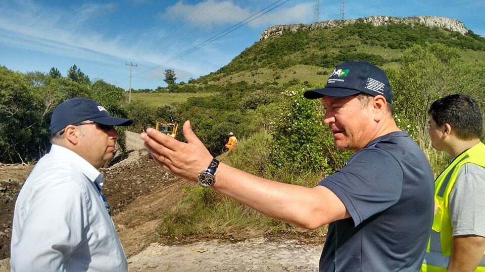 prefeito-glauber-confirma-esta-liberado-para-transito-de-todo-tipo-de-veiculo-o-desvio-oficial-do-dnit-a-rota-alternativa-que-asseguramos-permanecera-para-qualquer-tipo-de-eventualidade
