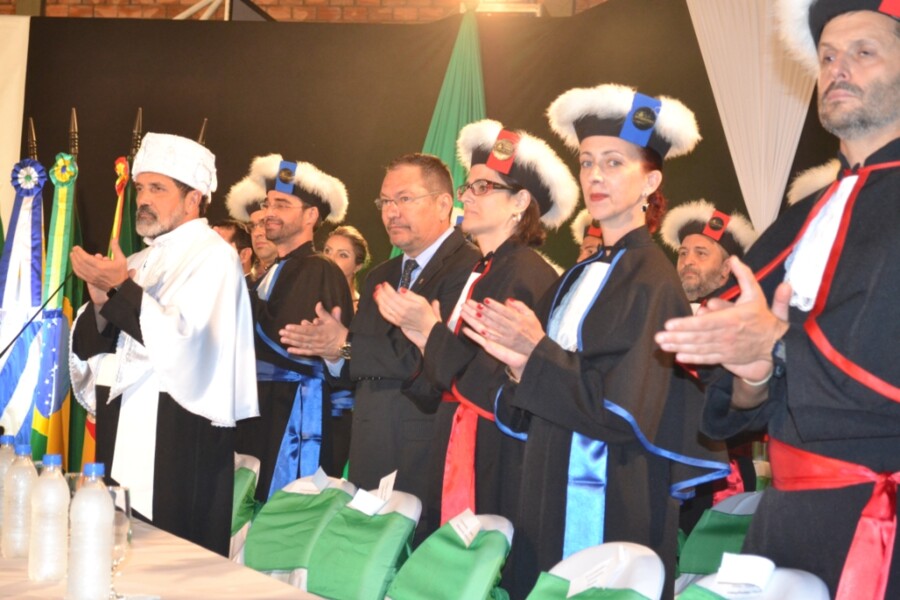 prefeito-prestigia-formatura-da-unipampa