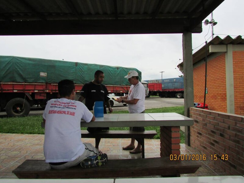 redutores-de-danos-realizam-acao-no-terminal-aduaneiro