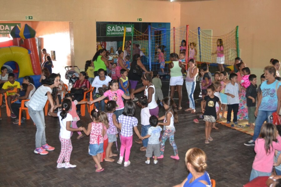 secretaria-municipal-de-assistencia-e-inclusao-social-promove-festa-de-pascoa-para-criancas