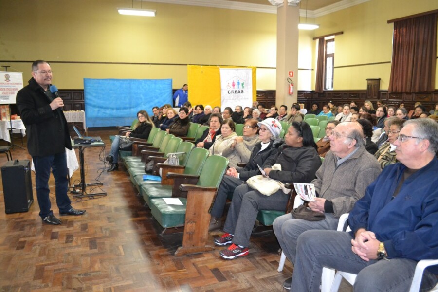 prefeito-participa-de-evento-alusivo-ao-dia-da-conscientizacao-e-enfrentamento-da-violencia-as-pessoas-idosas