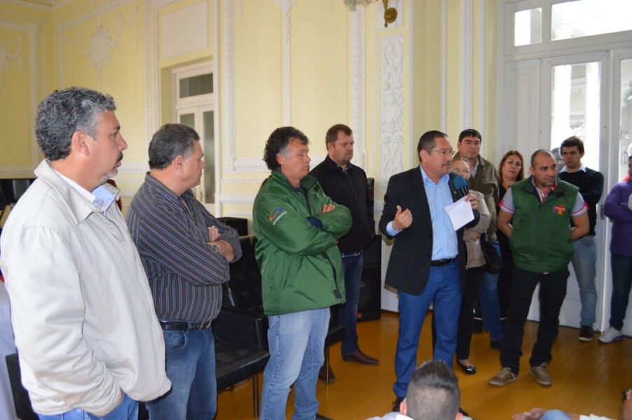 sem-resposta-do-governo-sartori-de-quando-pagara-o-que-deve-a-santa-casa-prefeitura-propoe-aos-trabalhadores-do-hospital-o-adiantamento-nos-repasses-do-executivo-para-quitacao-de-salarios-atrasados