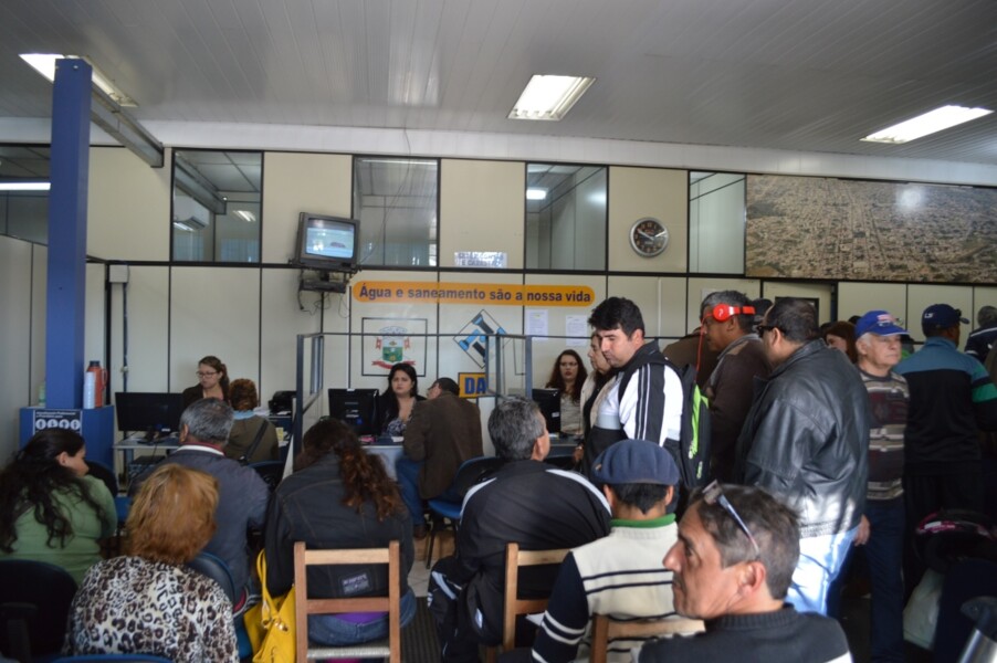 grande-numero-de-pessoas-participa-do-mutirao-do-dae