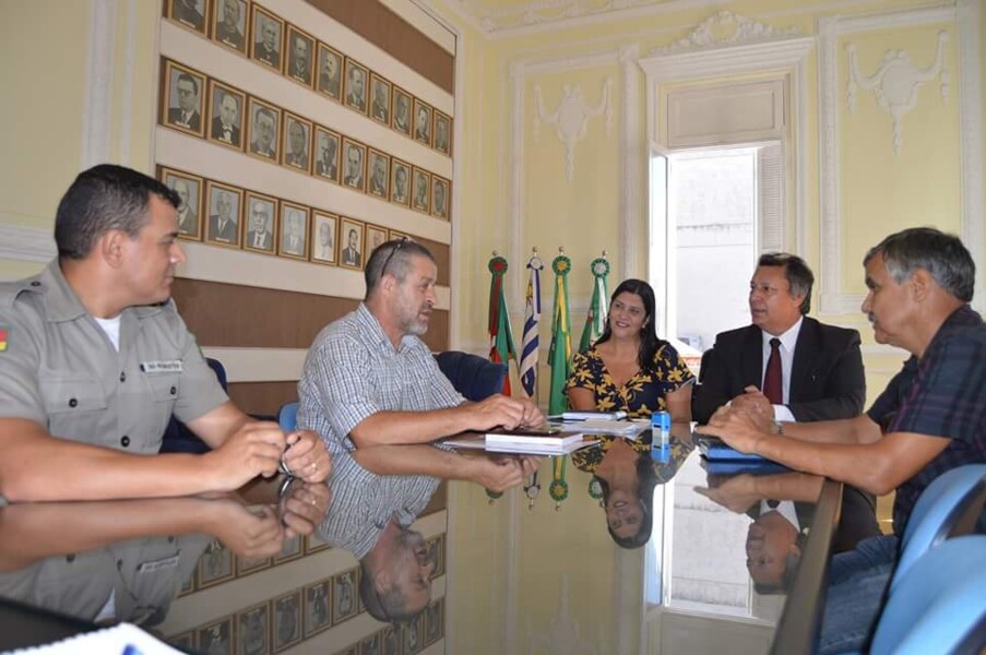 vila-brigadiana-e-tema-de-audiencia-com-prefeito-e-vice