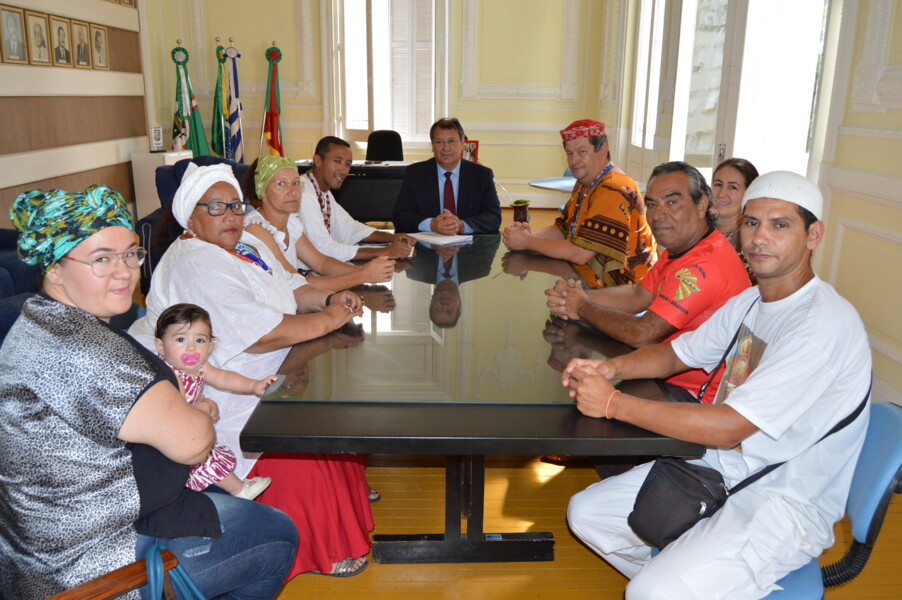 prefeito-reune-se-com-representantes-de-conselho-municipal