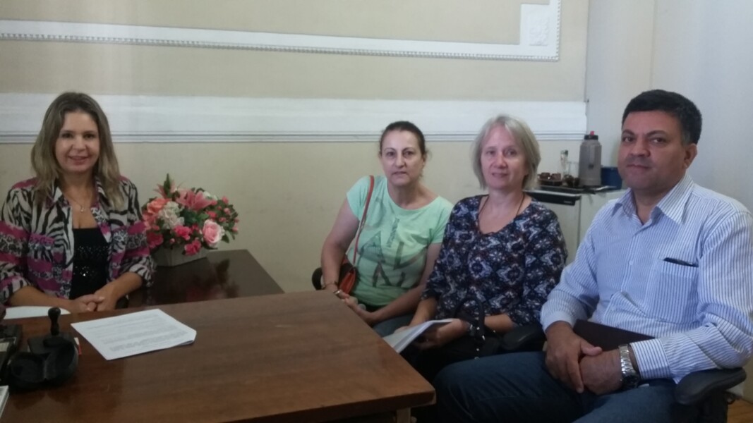 gabinete-da-primeira-dama-recebe-voluntariado