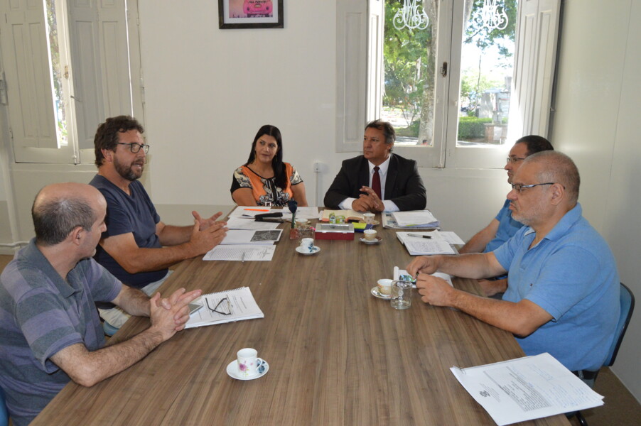 sala-do-investidor-recebe-a-cooperativa-regional-santanense