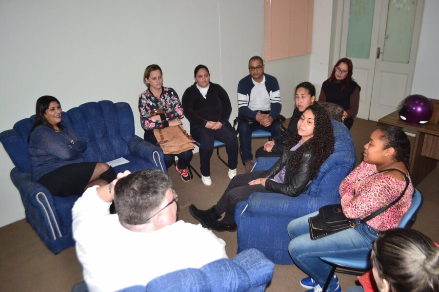 vice-prefeita-recebe-visitadores-do-pim