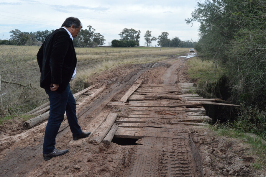 prefeito-e-secretarios-definem-encaminhamentos-para-as-estradas-do-upamaroti