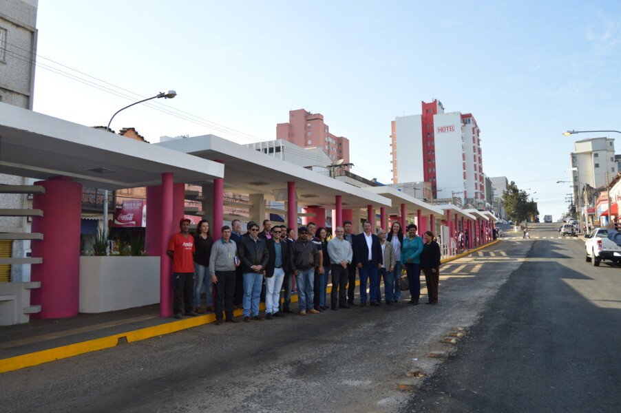 terminal-de-onibus-revitalizado-e-apresentado-a-comunidade