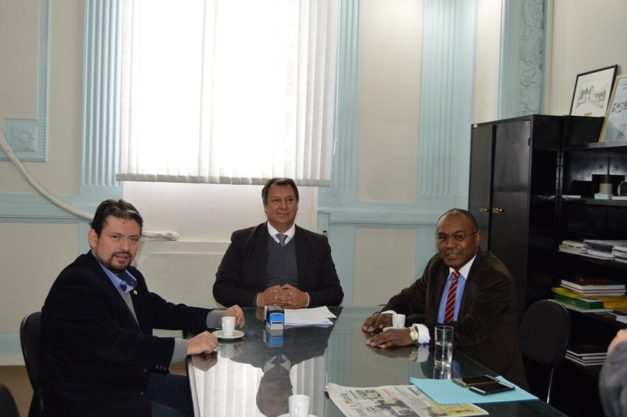 deputado-edu-olivera-e-recebido-na-prefeitura-municipal