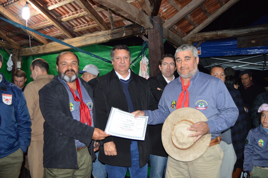 prefeito-acompanha-grupo-santanense-de-cavalgadas