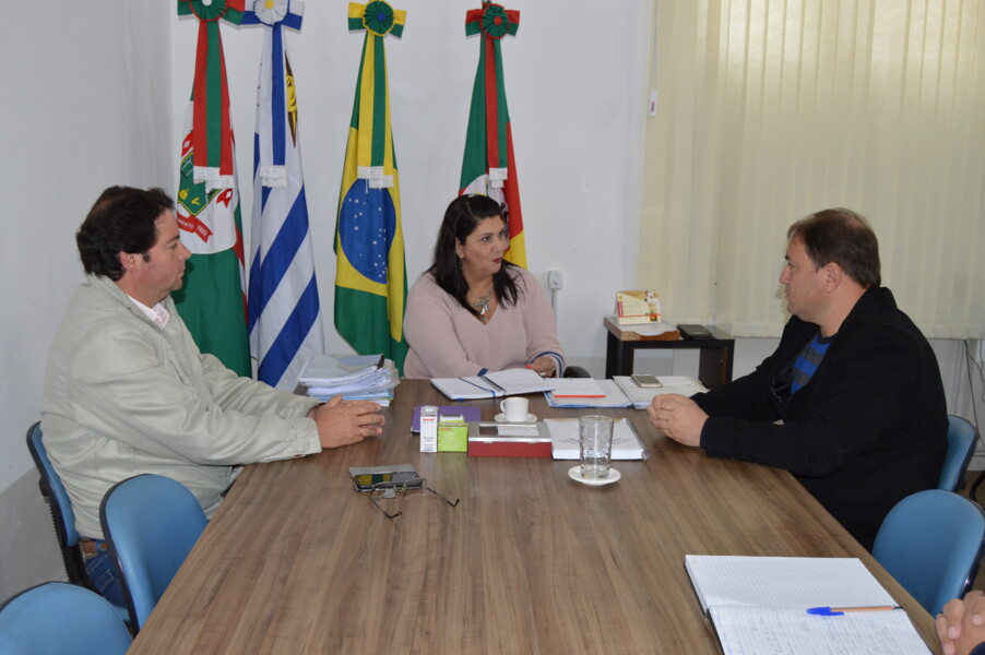 vice-prefeita-recebe-demandas-de-vereadores