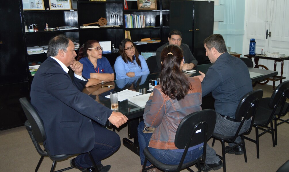 servidores-da-empresa-vaucher-sao-recebidos-pelo-prefeito