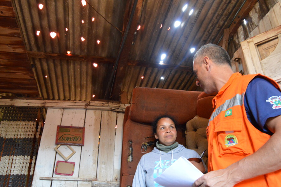 prefeitura-atua-rapidamente-no-auxilio-as-familias-prejudicadas-pelo-temporal