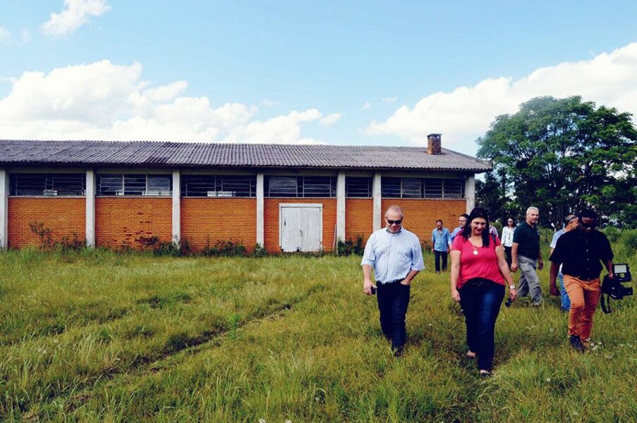 junto-a-equipe-da-sala-do-investidor-empresarios-visitam-areas-para-instalacao-de-empreendimento