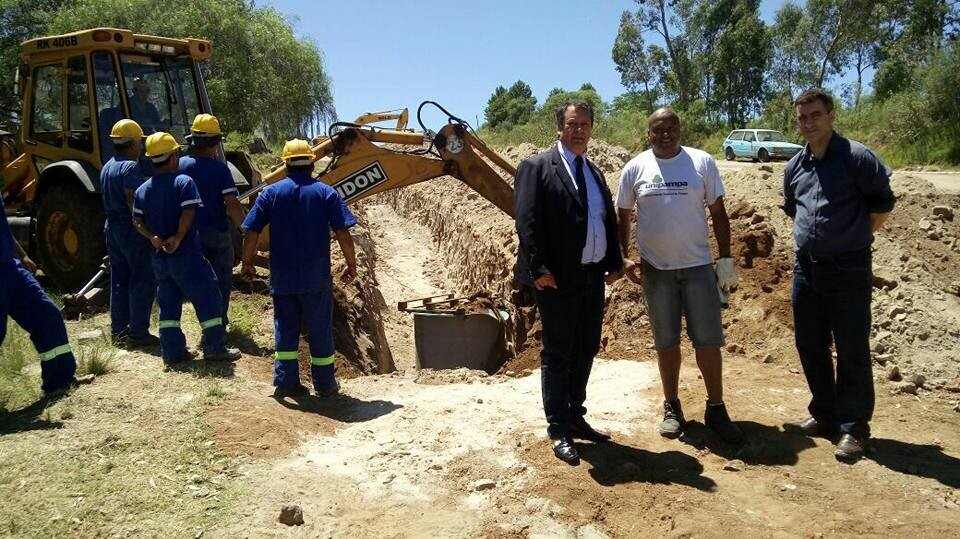 prefeito-acompanha-obra-do-dae-no-cerro-do-caqueiro