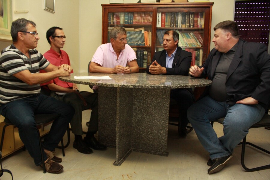 conselho-gestor-da-santa-casa-apresenta-solicitacoes-a-deputado-federal-darcisio-perondi