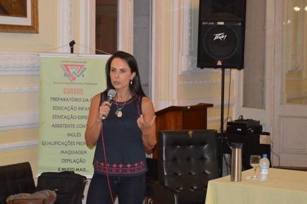 empoderamento-feminino-e-tema-de-palestra-no-salao-nobre