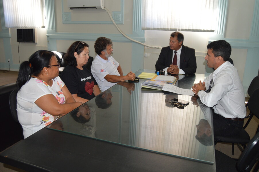 servidores-da-santa-casa-e-advogado-do-sindicato-sao-recebidos-pelo-prefeito