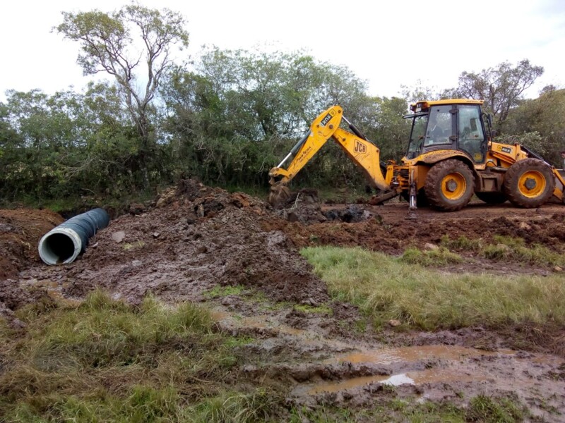 parceria-entre-prefeitura-e-produtores-possibilita-recuperacoes-importantes-no-cerros-verdes