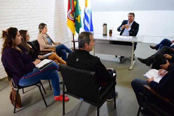 na-80-expofeira-prefeito-realiza-deliberacoes