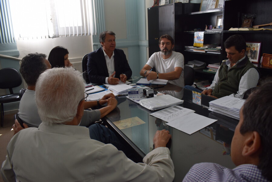 produtores-rurais-fazem-parceria-com-prefeitura-municipal