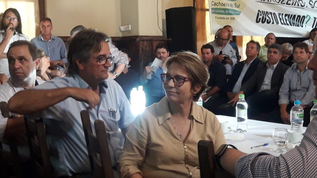 prefeito-participa-de-encontro-regional-com-ministra-da-agricultura