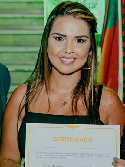 Secretária - Laura Fernanda Jardim Moraes